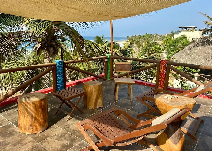 Beachfront Paradise Boutique Hotel - Alebrijes Jacuzzi Suits